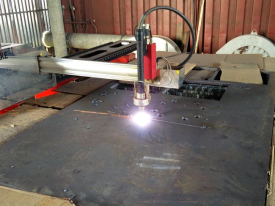 පැනසොනික් සර්වෝ මෝටර් සමග CNC ගැන්ට්රි ප්ලාස්මා Flame Cutting Machine